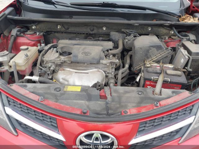 JTMRFREV2FD113027 Toyota Rav4 Xle