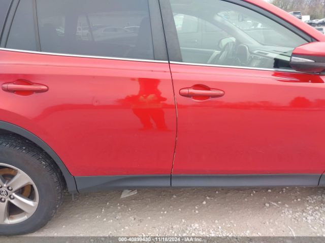 JTMRFREV2FD113027 Toyota Rav4 Xle