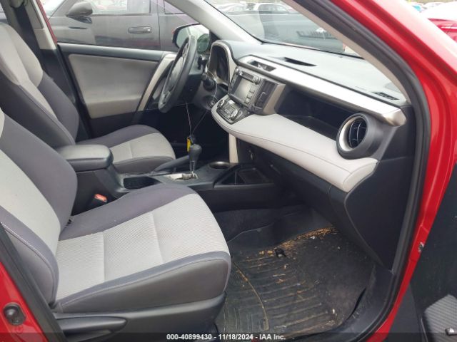 JTMRFREV2FD113027 Toyota Rav4 Xle