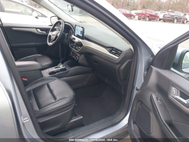 1FMCU9H93NUB09783 Ford ESCAPE SEL