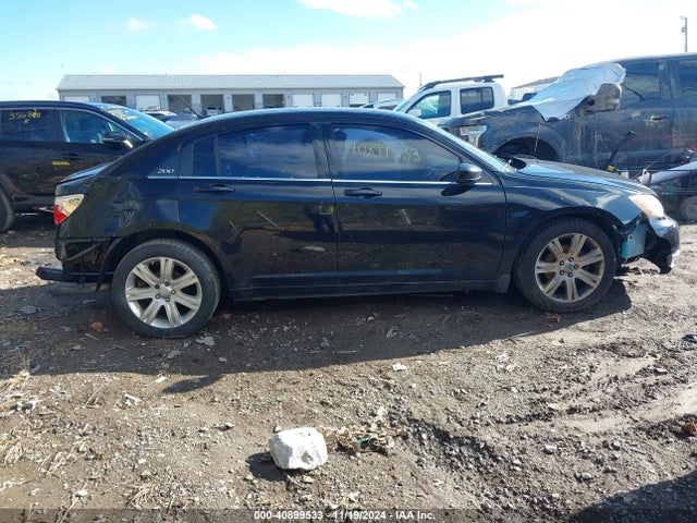 1C3CCBBB8EN119007 Chrysler 200 Touring
