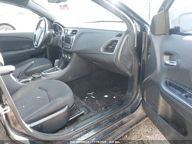 1C3CCBBB8EN119007 Chrysler 200 Touring