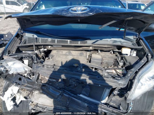 5TDYK3DC3GS697173 Toyota Sienna Xle 8 Passenger