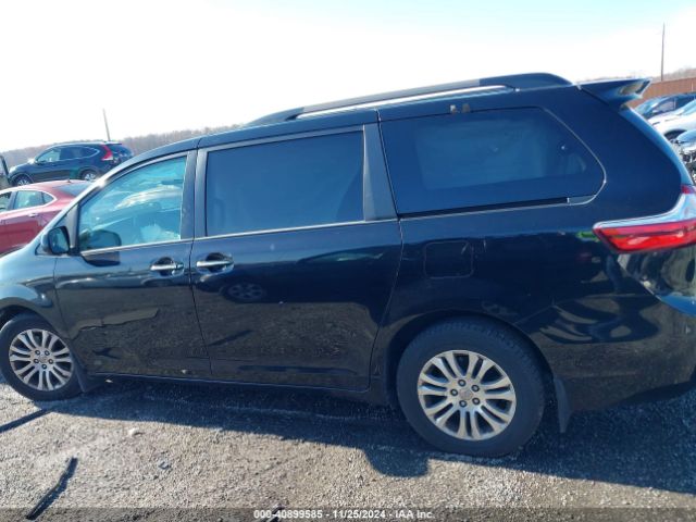 5TDYK3DC3GS697173 Toyota Sienna Xle 8 Passenger