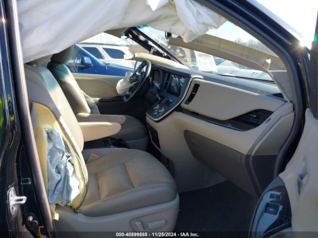 5TDYK3DC3GS697173 Toyota Sienna Xle 8 Passenger