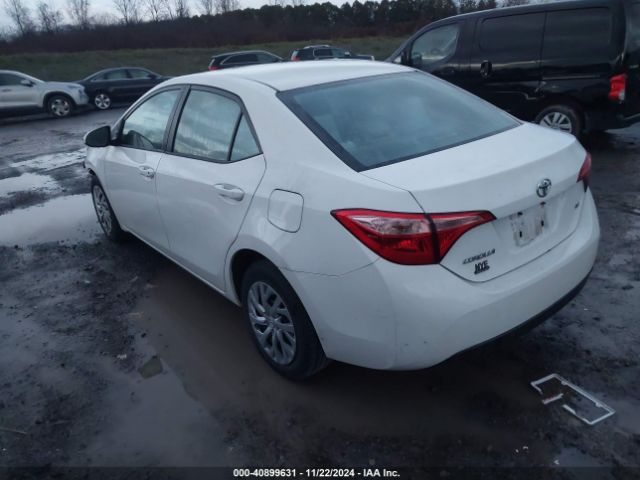 2T1BURHE4JC087300 Toyota COROLLA LE