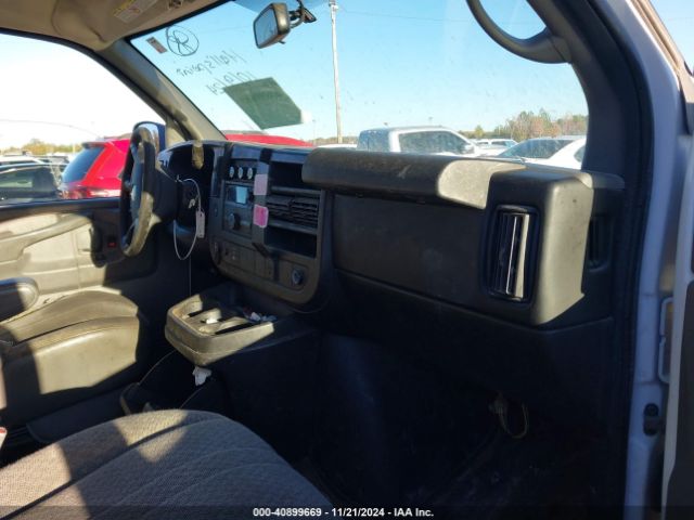 1GCZGUCG2F1266996 Chevrolet Express 3500 Work Van