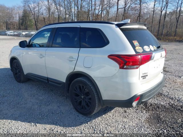2018 MITSUBISHI OUTLANDER JA4AZ3A34JZ026662 Photo 2