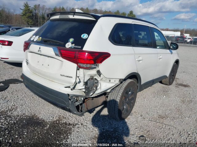 2018 MITSUBISHI OUTLANDER JA4AZ3A34JZ026662 Photo 3