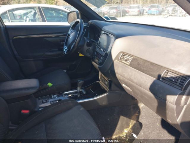 2018 MITSUBISHI OUTLANDER JA4AZ3A34JZ026662 Photo 4