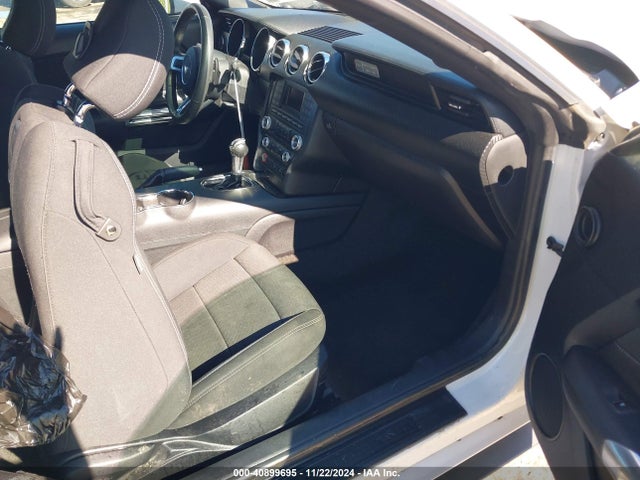 Ford Mustang V6 2017 1FA6P8AM5H5319548 Image 5