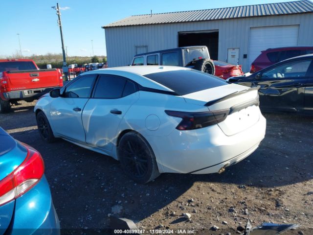 1N4AA6AP4JC394530 Nissan Maxima 3.5 S
