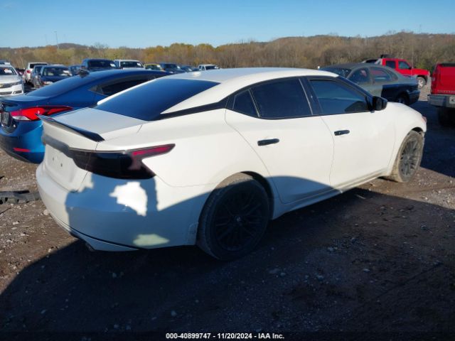 1N4AA6AP4JC394530 Nissan Maxima 3.5 S