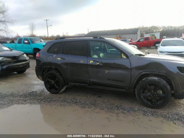 1C4PJMLB1KD372586 Jeep Cherokee Altitude 4x4