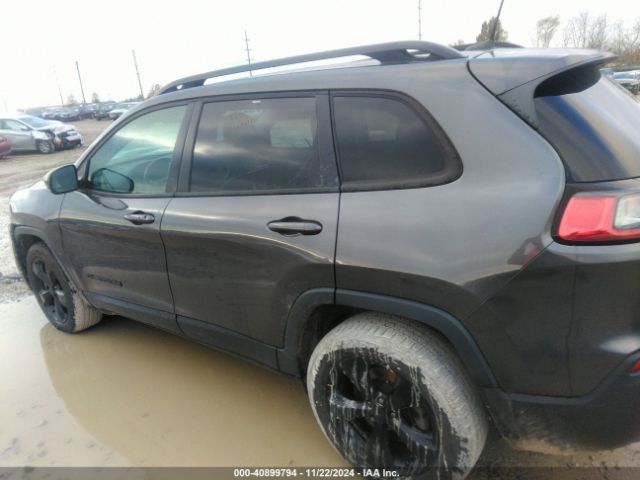 1C4PJMLB1KD372586 Jeep Cherokee Altitude 4x4