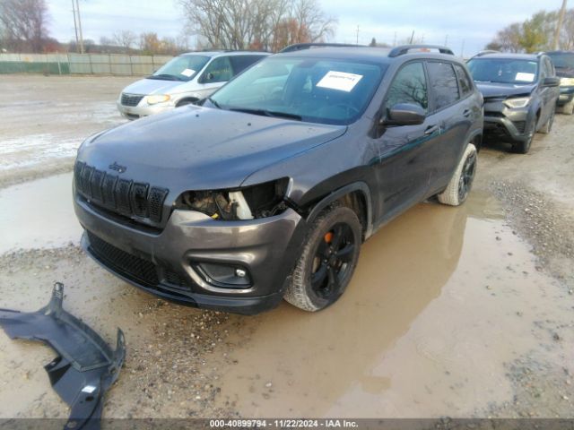 1C4PJMLB1KD372586 Jeep Cherokee Altitude 4x4