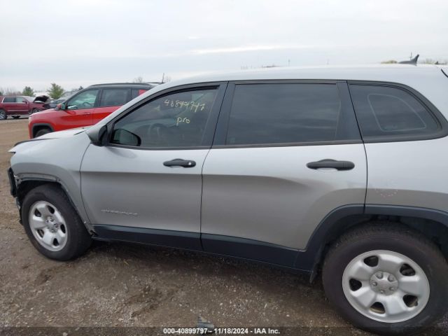 1C4PJMAB1GW366320 Jeep Cherokee Sport