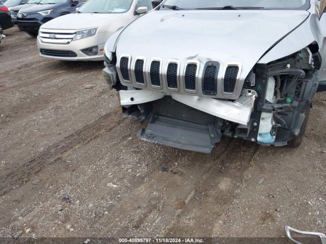 1C4PJMAB1GW366320 Jeep Cherokee Sport