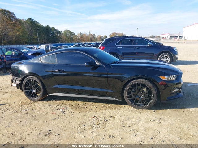1FA6P8AM6F5365824 Ford Mustang V6