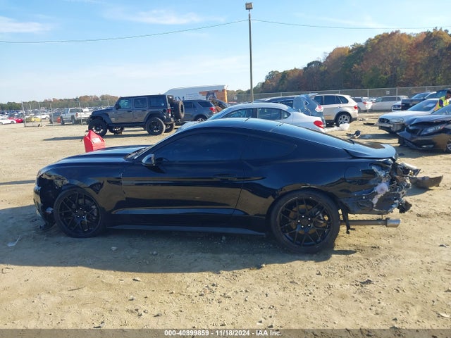 1FA6P8AM6F5365824 Ford Mustang V6
