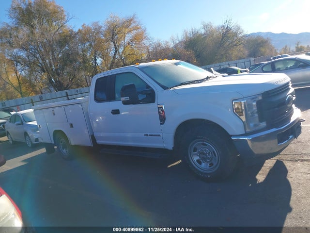 Ford F-350 Chassis Xl 2019 1FD7X3ET4KED15710 Image 13