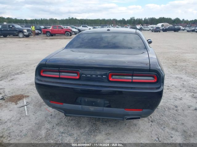 2C3CDZAG8GH138266 Dodge Challenger Sxt
