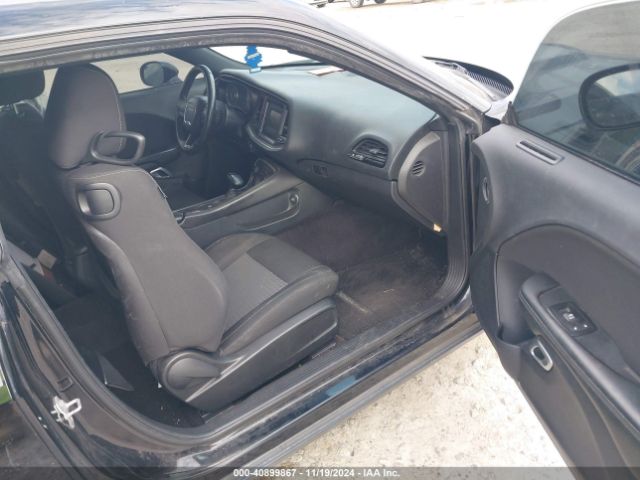2C3CDZAG8GH138266 Dodge Challenger Sxt