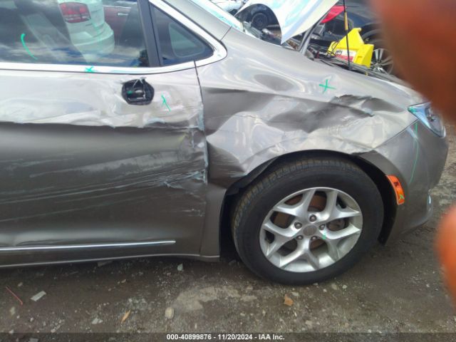 2C4RC1EG6JR166959 Chrysler Pacifica Touring L Plus