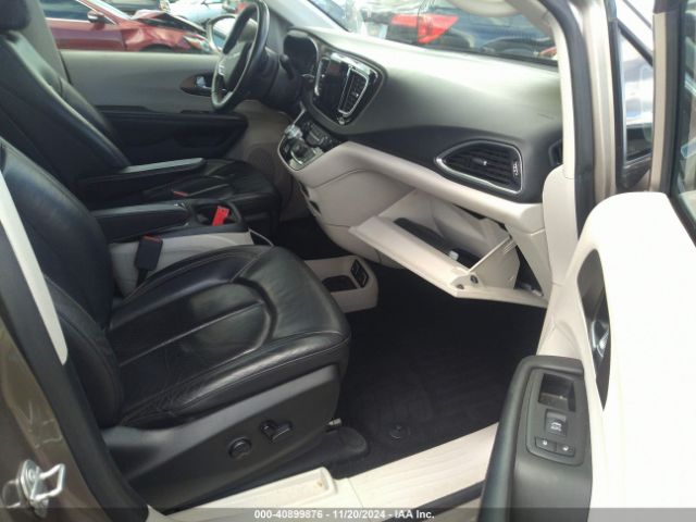 2018 CHRYSLER PACIFICA 2C4RC1EG6JR166959 Photo 4