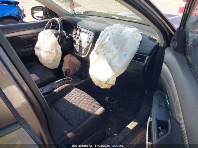 JA4AD3A34GZ042660 Mitsubishi Outlander Se