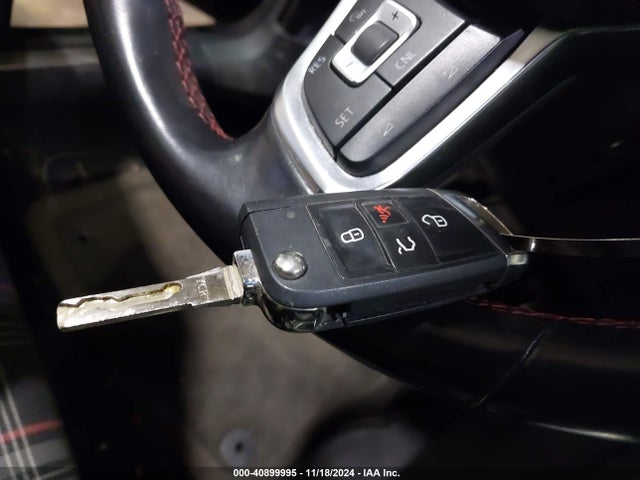 3VW5T7AU2FM076765 Volkswagen Golf Gti 2.0t S 4-door