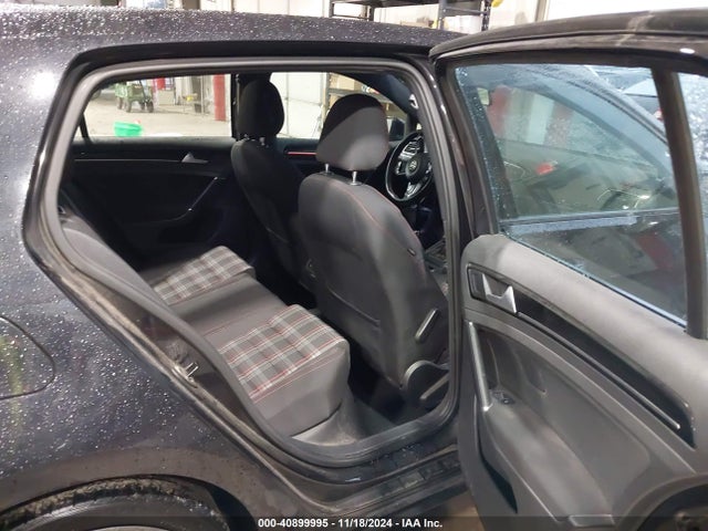 3VW5T7AU2FM076765 Volkswagen Golf Gti 2.0t S 4-door