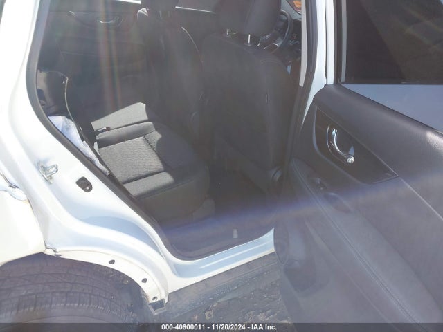 Nissan ROGUE S 2018 KNMAT2MT8JP555654 Image 8