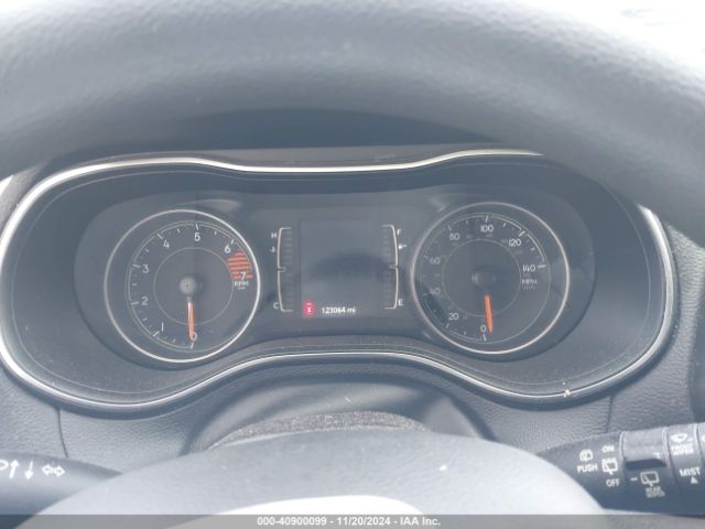 1C4PJLCBXKD357708 Jeep Cherokee Latitude Fwd