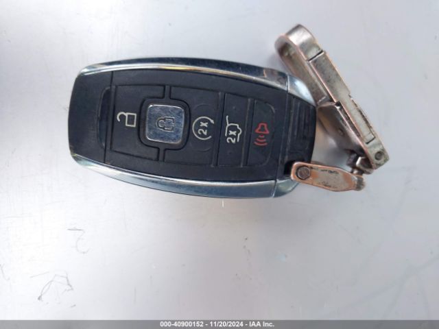 5LMJJ2LT2KEL09194 Lincoln Navigator Reserve