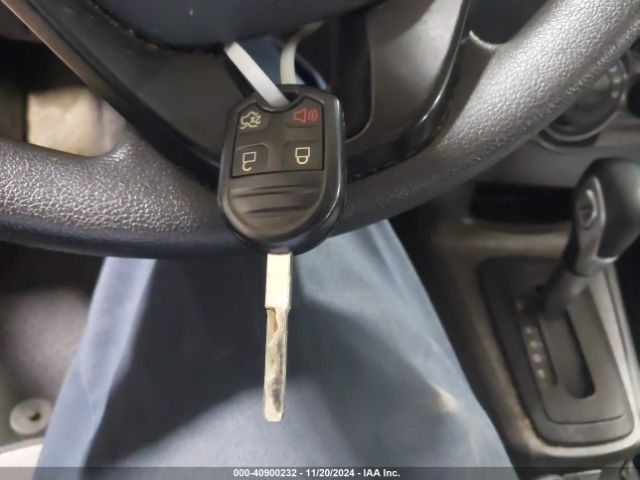3FADP4TJ6GM185662 Ford FIESTA S