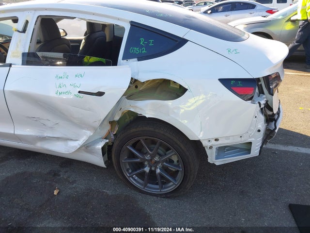 2022 TESLA MODEL 3 5YJ3E1EB6NF248812 Photo 5