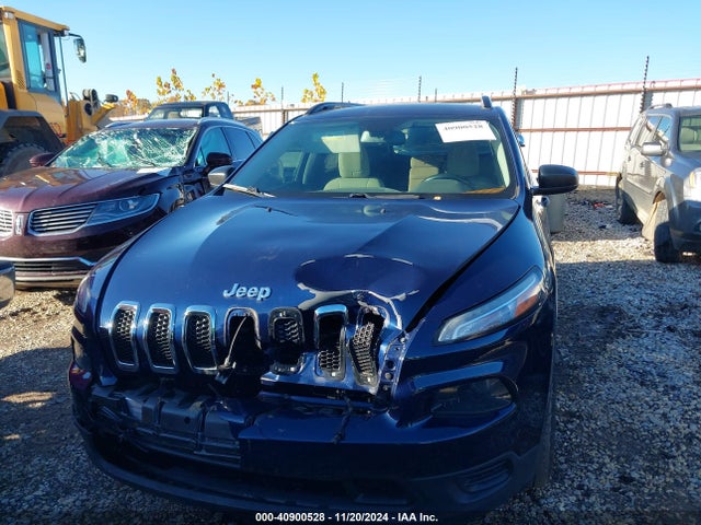 1C4PJLAS5GW272919 Jeep Cherokee Sport