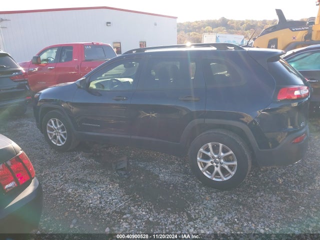 1C4PJLAS5GW272919 Jeep Cherokee Sport