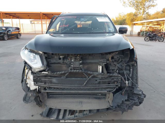 JN8AT2MT2KW263865 Nissan ROGUE SV