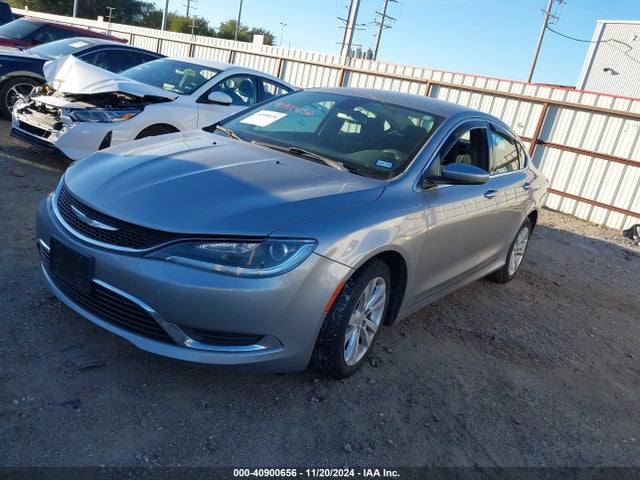 Chrysler 200 Limited 2016 1C3CCCAB0GN155672 Image 2