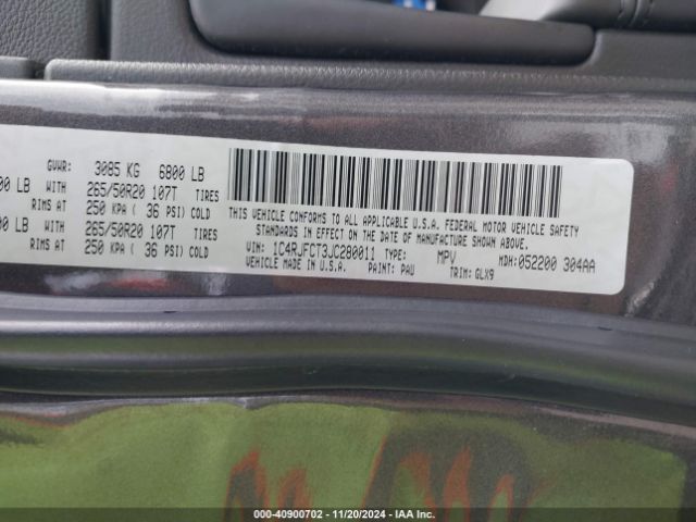 1C4RJFCT3JC280011 Jeep Grand Cherokee Overland 4x4