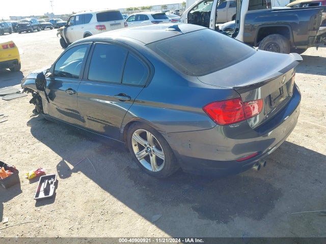 BMW 328I 2015 WBA3A5C53FF608984 Image 3