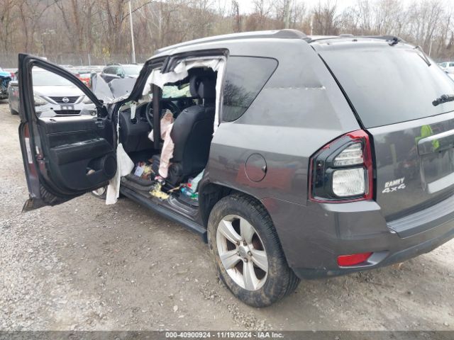 1C4NJDEB5GD757788 Jeep Compass Latitude