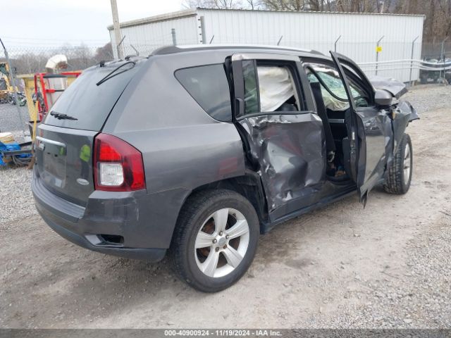 1C4NJDEB5GD757788 Jeep Compass Latitude