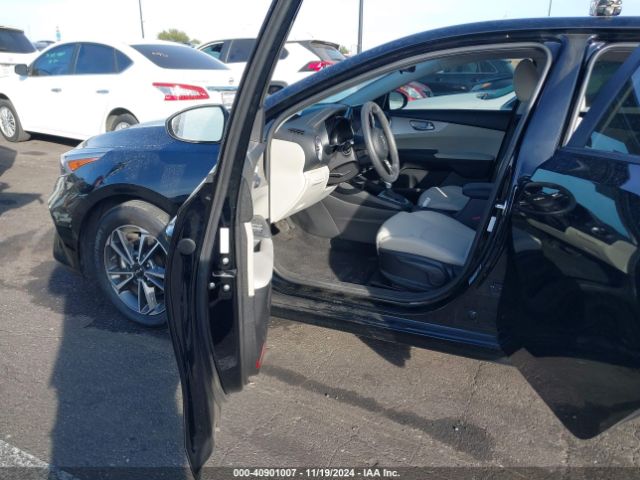 3KPF24AD3PE567544 KIA Forte Lxs