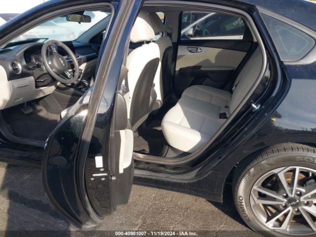 3KPF24AD3PE567544 KIA Forte Lxs