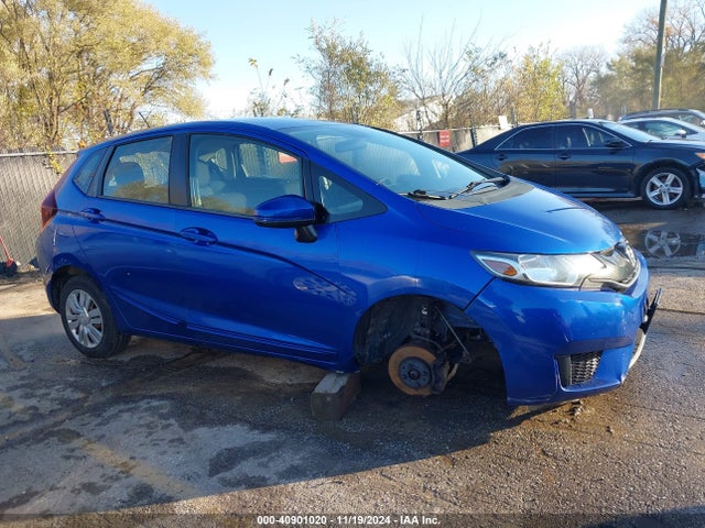 Honda FIT LX 2015 3HGGK5H56FM758437 Image 14