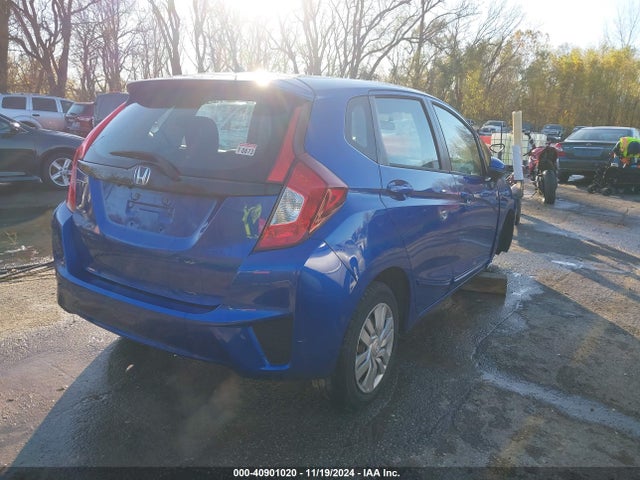 Honda FIT LX 2015 3HGGK5H56FM758437 Image 4