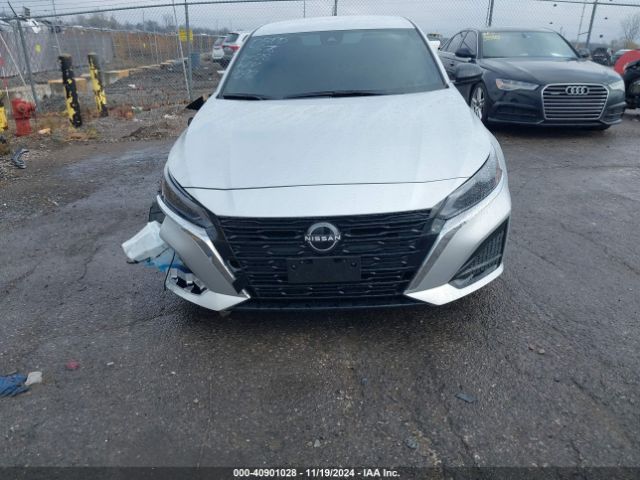 1N4BL4DW0RN409692 Nissan Altima Sv Intelligent Awd